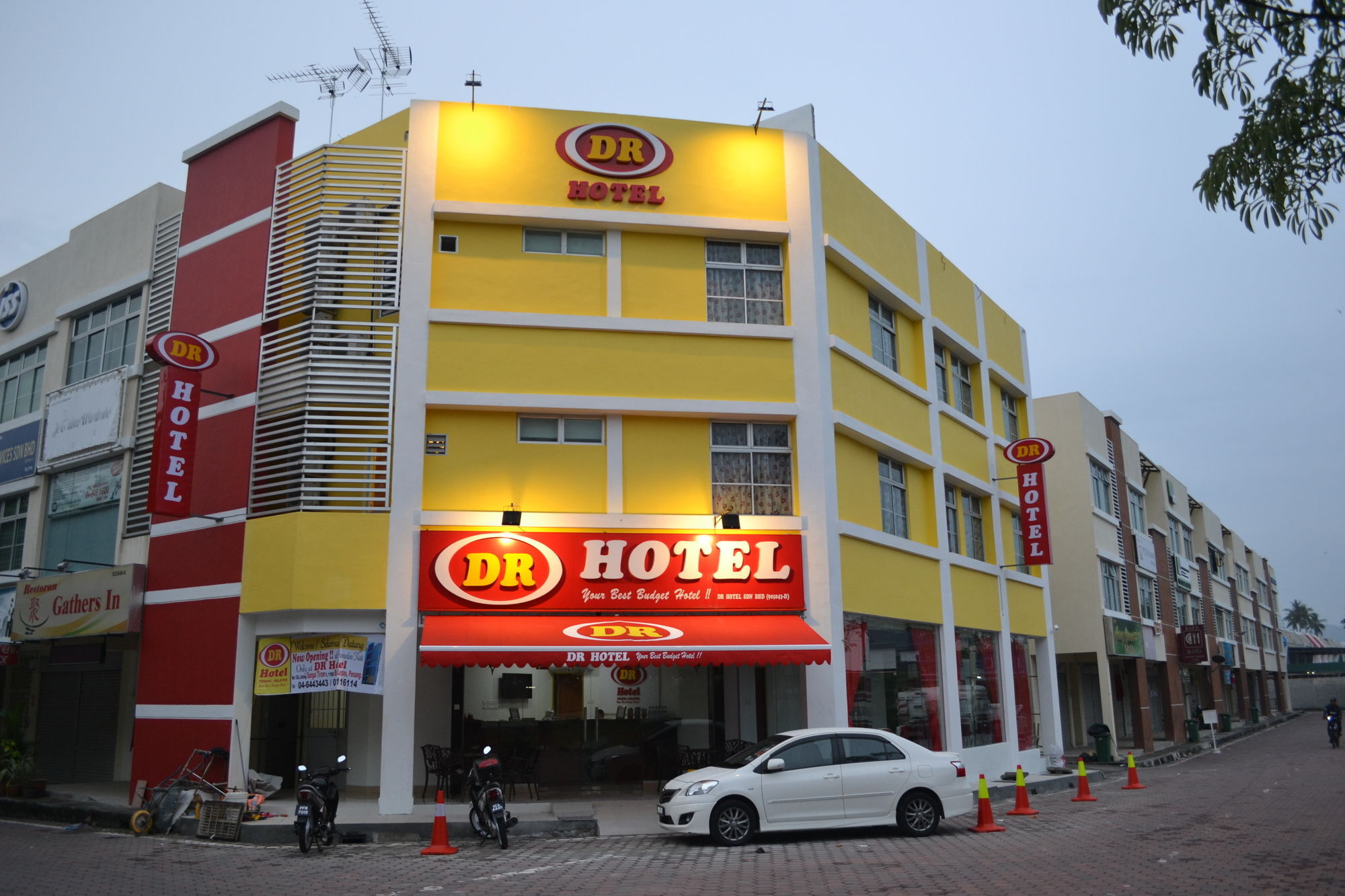 Dr Hotel Bayan Lepas Exterior photo